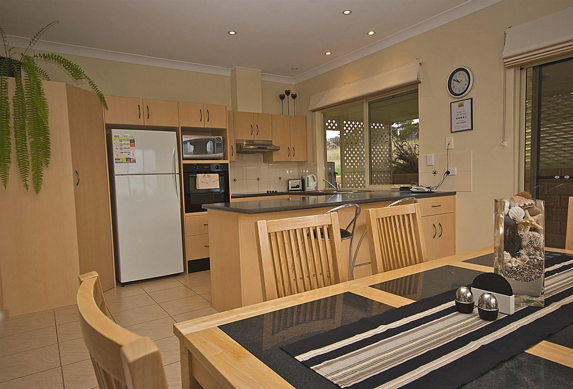 Searenity Holiday Accommodation Emu Bay Exteriér fotografie